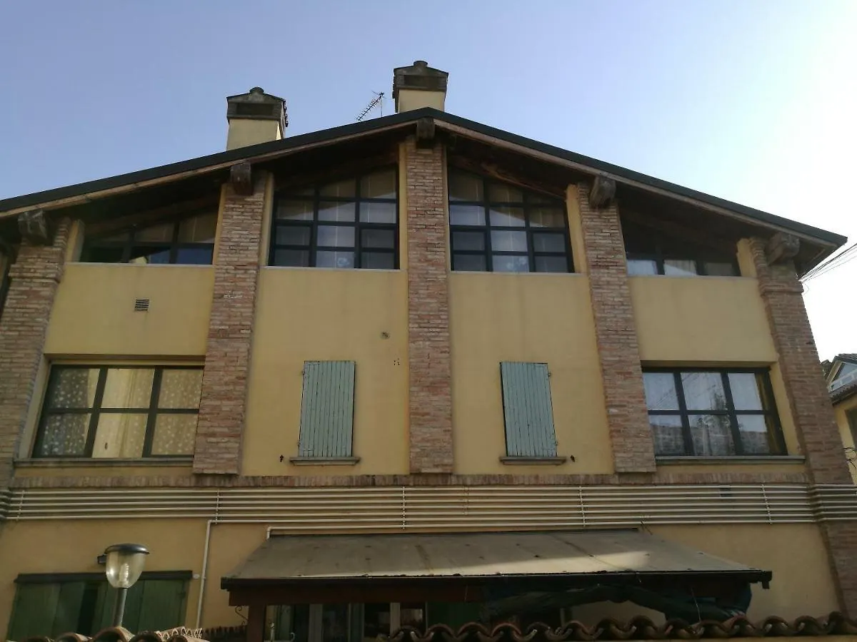 凯尔代拉拉蒂雷诺 Gattomoro酒店 0*,